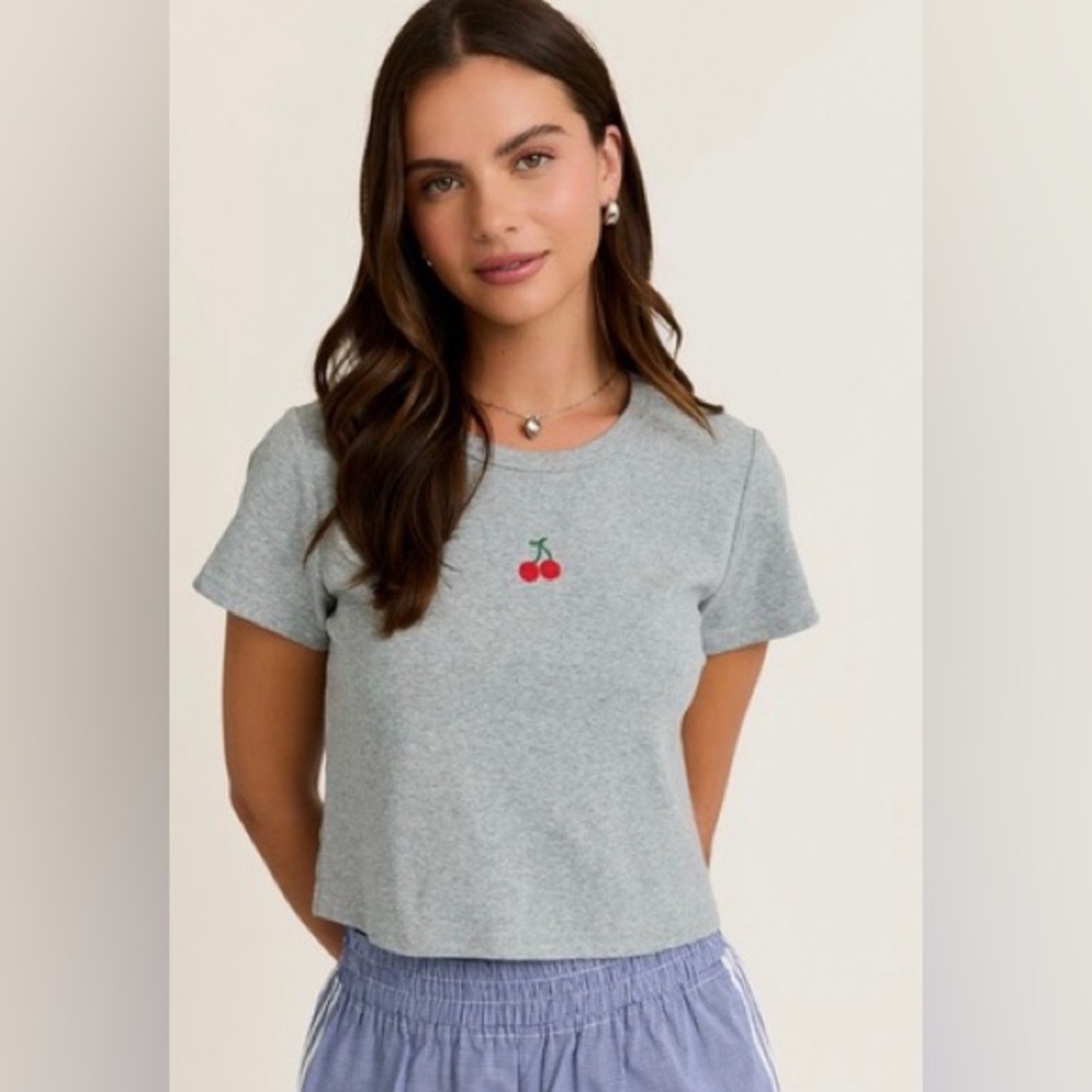 aerie Gray Tee with Red Cherry Graphic - Women's Short Sleeve size XXL - Picture 1 of 5